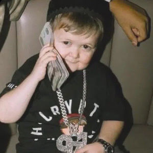 Meet your Posher, Larry